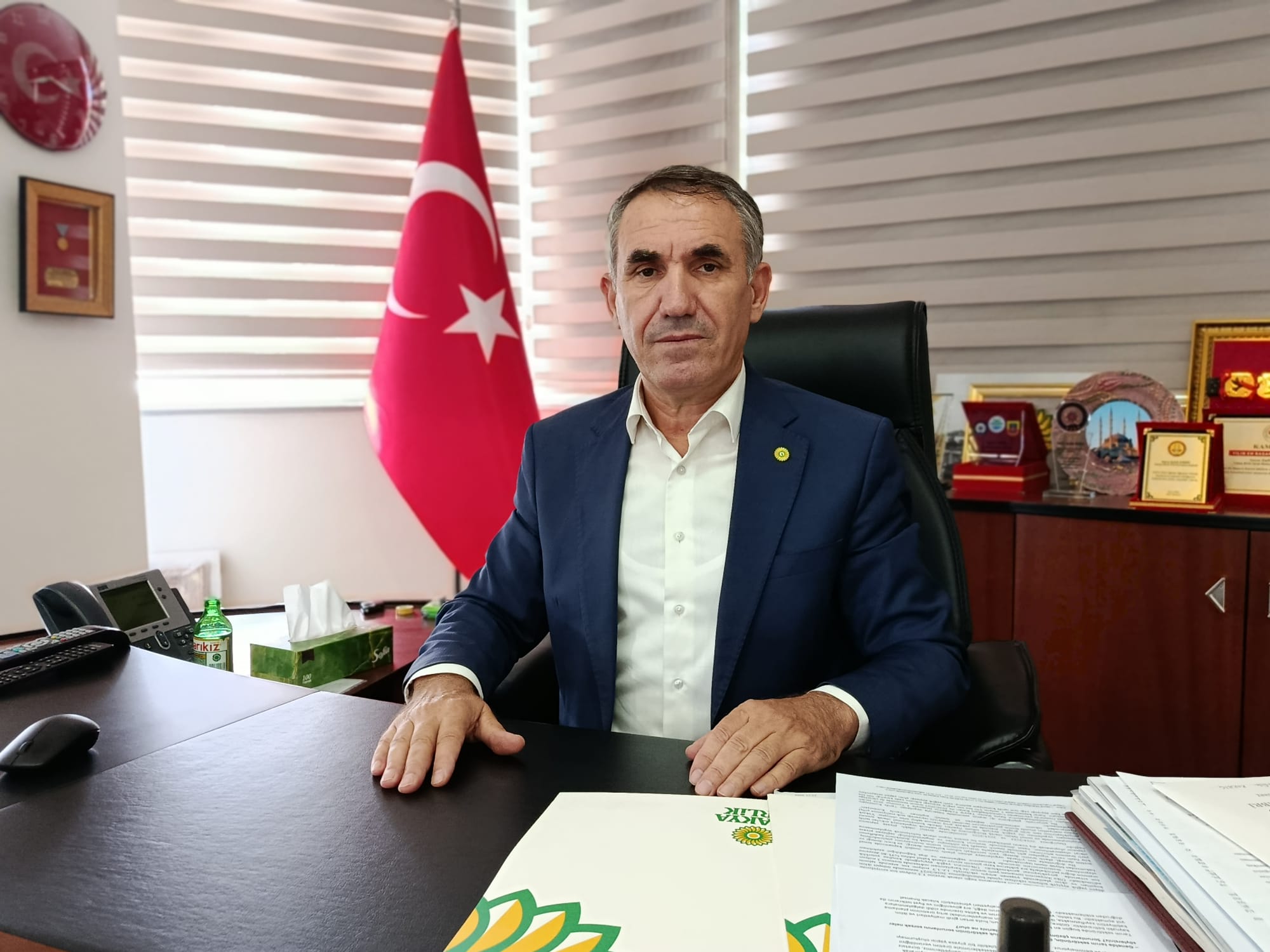 Geçmiş yıllardaki kuraklık bilançosunun ardından bu yıl ayçiçeğinden umutlu olduklarını belirten Trakya Birlik Başkanı Şafak Kırbiç, beklenecek yeni yağışlarla birlikte verimde geçen yılın çok üzerine çıkılacağını öngördüklerini ifade etti.